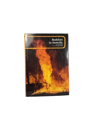 Bushfires in Australia; Department of Primary Industry Forestry and Timber Bureau CSIRO Division of Forest Research
